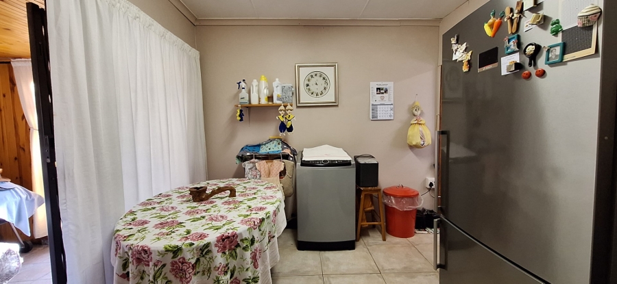 3 Bedroom Property for Sale in Albertinia Western Cape